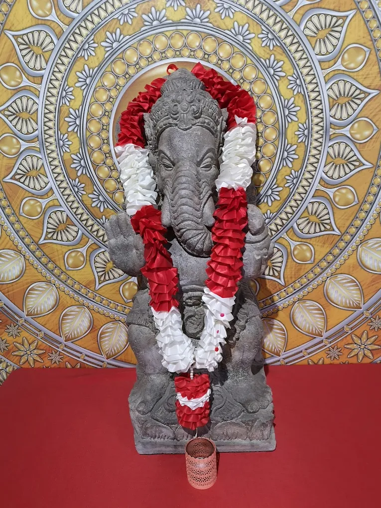 Statue
